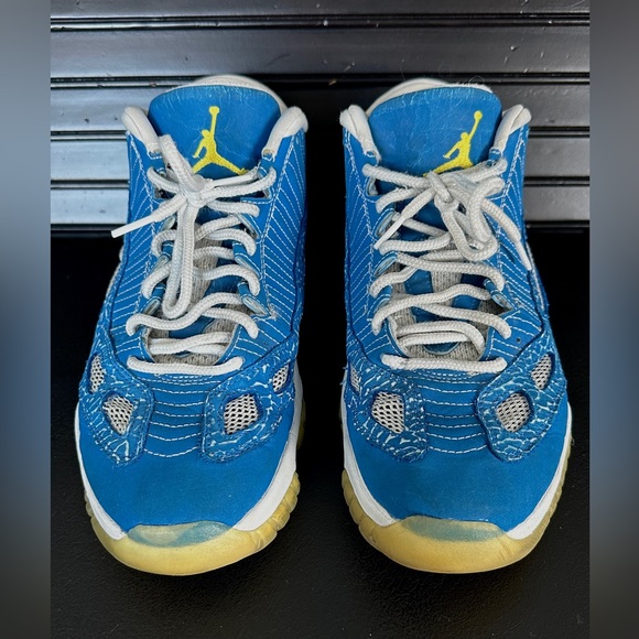 Nike Air Jordan 11 XI Retro Low IE Argon Blue - Picture 3 of 10